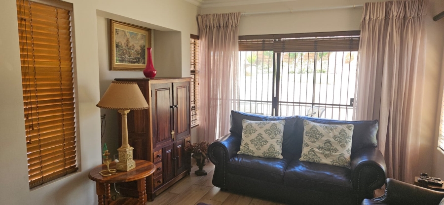 1 Bedroom Property for Sale in Langenhovenpark Free State